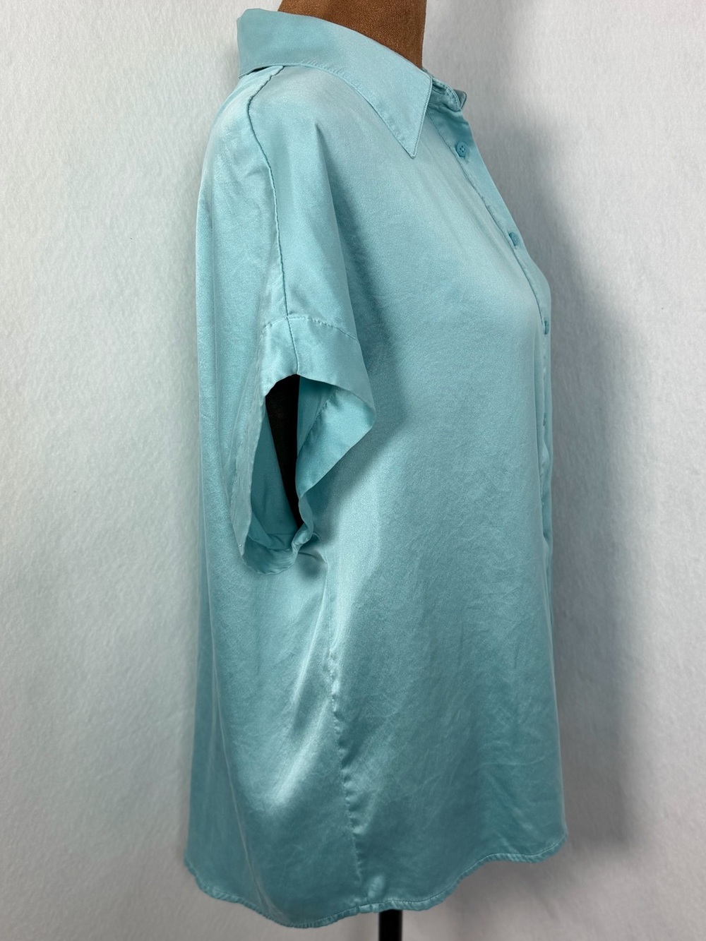 Antonio Melani Silk Blend Aqua Satin Button Front Blouse L Minimalist Coastal - Picture 4 of 8